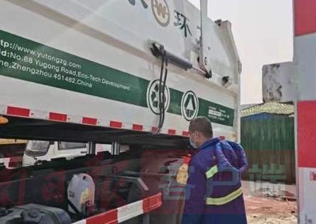 城市“美容師”：疫情不止，我們不散